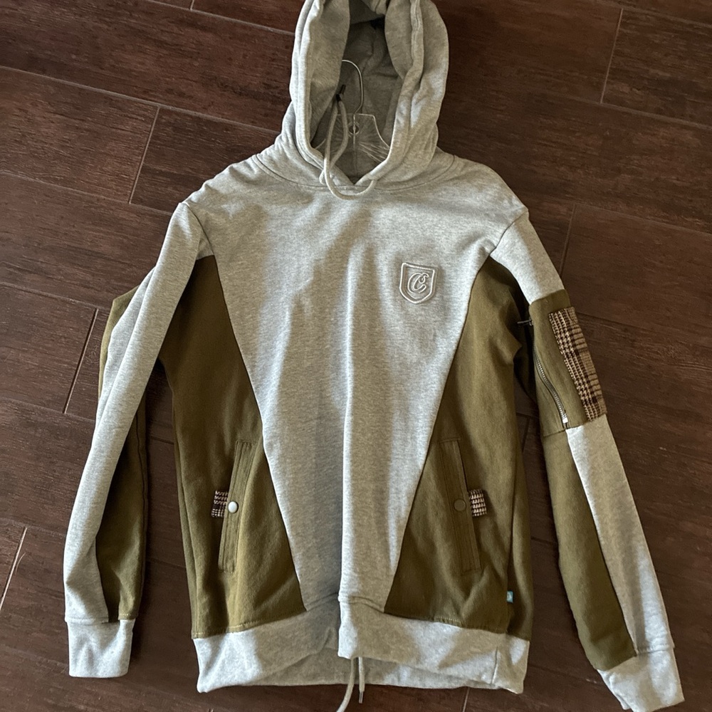 Men’s Hoodie. Cookies Cannabis clothing brand. Size medium. Brand new never worn
